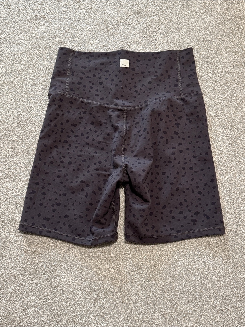 Vuori High-Waist Bike Shorts - Picture 3 of 5